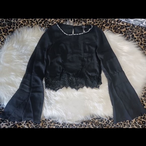 Bundle of NEW Women rhinestone bling round neck bell sleeve blouses - Picture 2 of 16